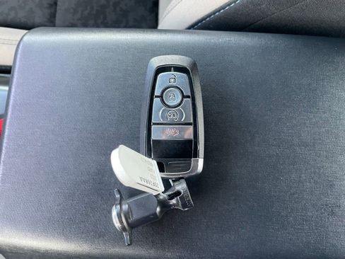 Used 2022 Ford Bronco Wildtrak image 48