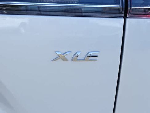 Certified 2025 Toyota Corolla Cross XLE w/ Convenience Package FWD image 11