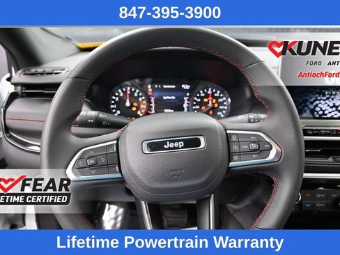 Used 2025 Jeep Compass Trailhawk AWD/4WD image 23