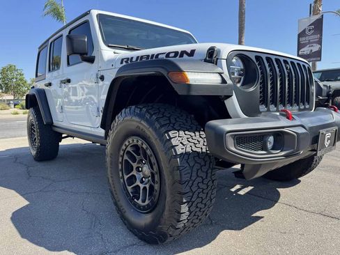 Used 2022 Jeep Wrangler Unlimited Rubicon w/ Xtreme Recon 35" Tire Package image 10