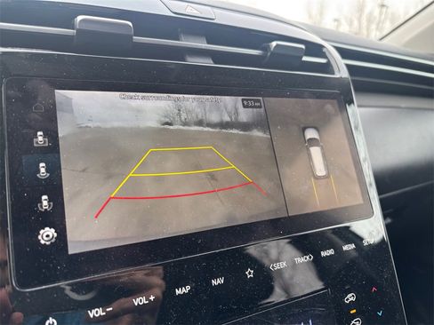 Used 2024 Hyundai Tucson Limited image 30