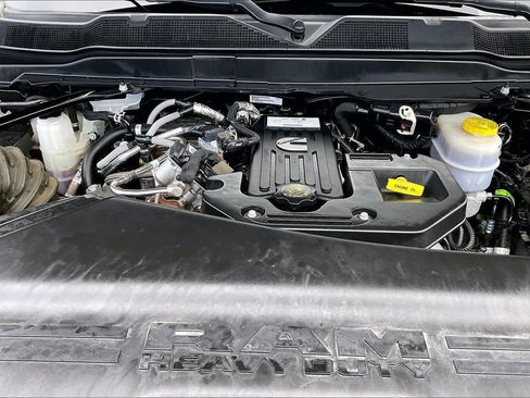 Used 2025 RAM 3500 Laramie w/ Night Edition AWD/4WD image 31