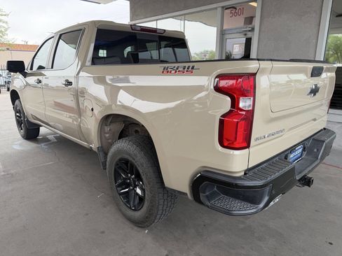 Used 2022 Chevrolet Silverado 1500 LT Trail Boss w/ Convenience Package II image 4