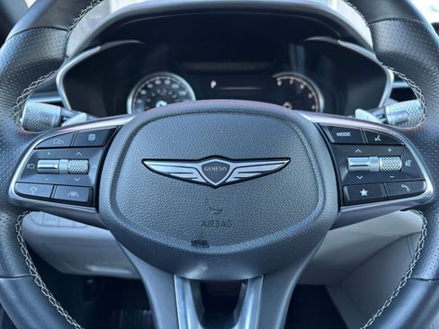 Used 2025 Genesis G70 2.5T image 29