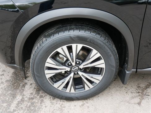 Certified 2023 Nissan Rogue SV AWD/4WD image 9