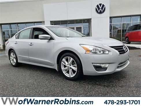 Used 2014 Nissan Altima 2.5 SV image 1