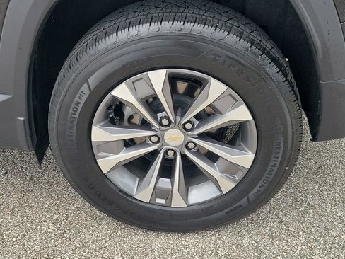 Used 2026 Chevrolet Equinox LT FWD image 5