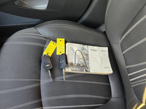 Used 2015 Chevrolet Spark LT image 58