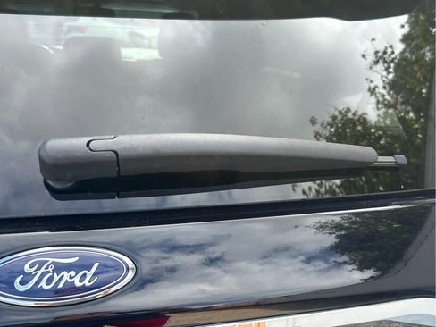 Used 2020 Ford Explorer XLT w/ Equipment Group 202A image 19