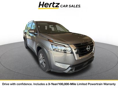 Used 2025 Nissan Pathfinder SV