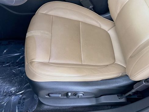 Used 2020 Chevrolet Blazer Premier w/ Driver Confidence II Package FWD image 20