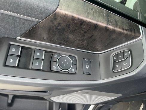 Used 2024 Ford F350 Lariat w/ Lariat Ultimate Package image 12