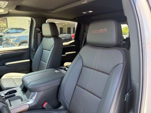 New 2026 Chevrolet Silverado 1500 High Country AWD/4WD image 25