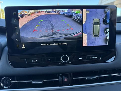 New 2025 Mitsubishi Outlander SE image 19