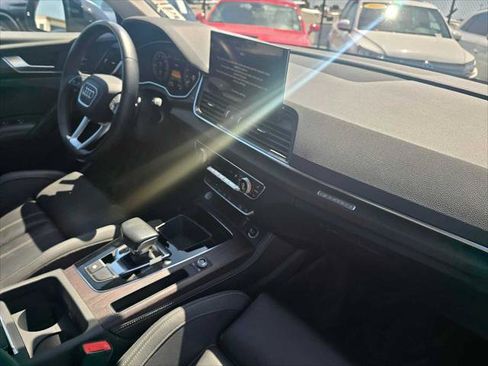 Used 2023 Audi Q5 e Prestige w/ Prestige Package AWD/4WD image 11
