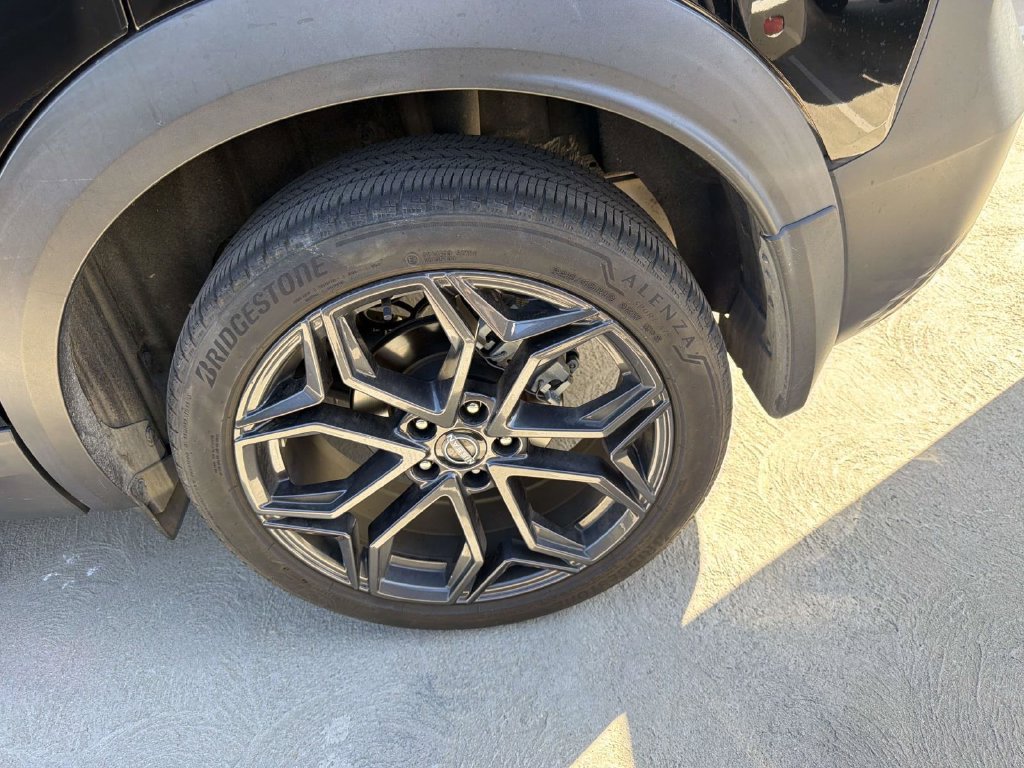 Used 2025 Nissan Kicks SR FWD image 20