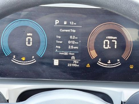 Used 2025 Hyundai Tucson SEL FWD image 19
