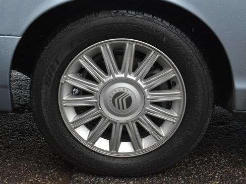 Used 2010 Mercury Grand Marquis LS image 11