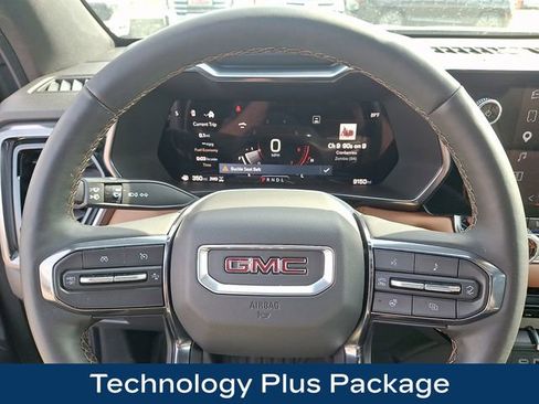 Used 2025 GMC Canyon AT4 w/ Technology Plus Package image 4