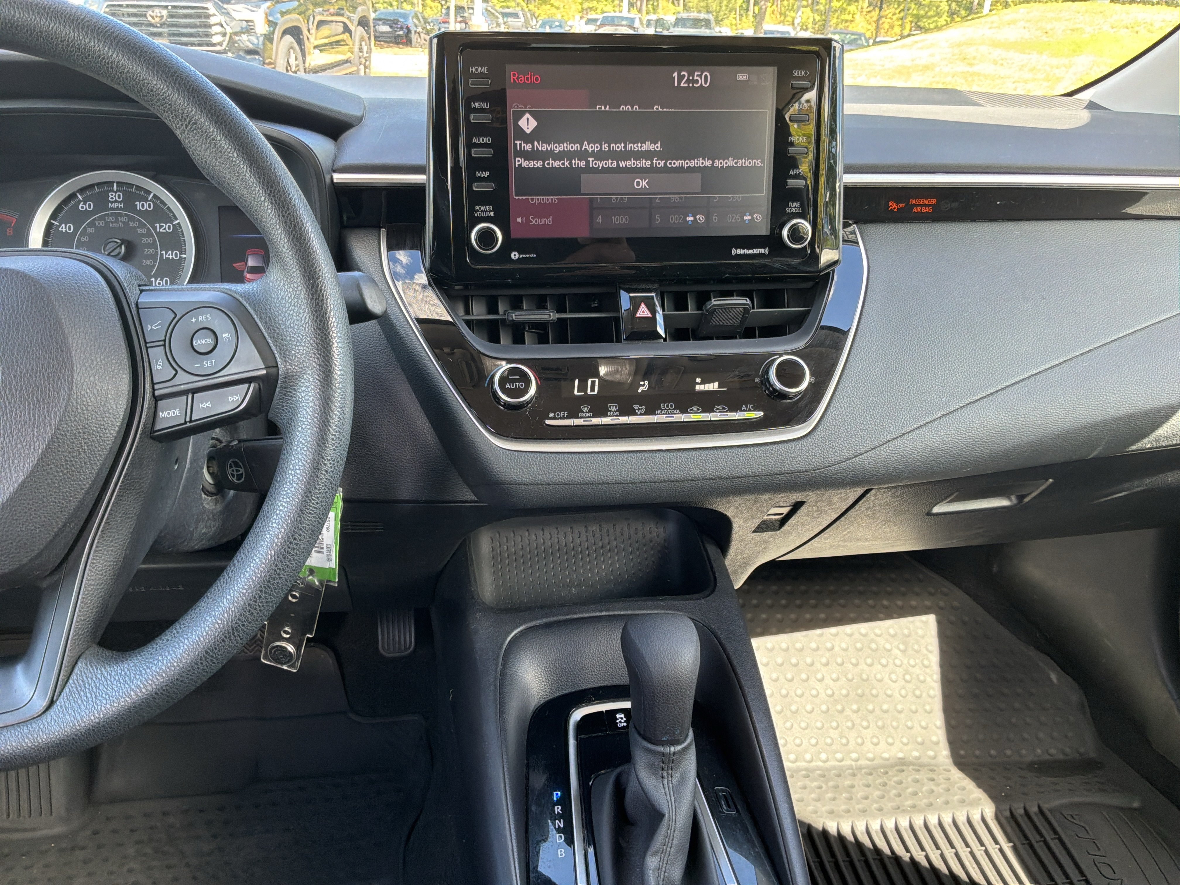 Used 2022 Toyota Corolla LE FWD image 29