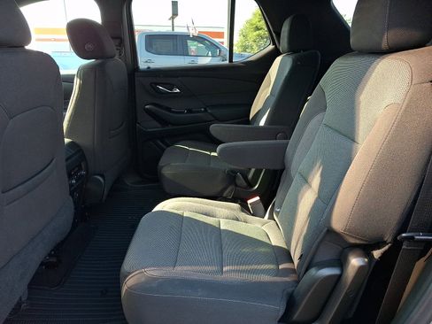 Used 2023 Chevrolet Traverse LT AWD/4WD image 10