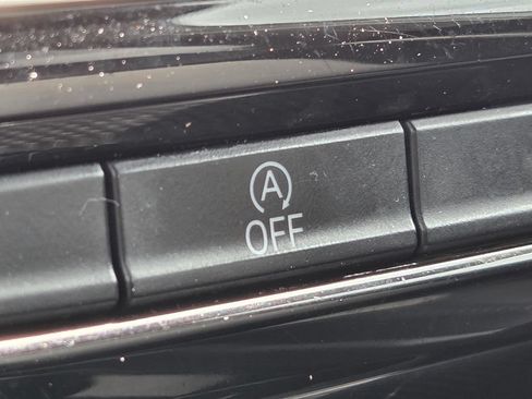 Used 2018 Volkswagen Atlas SEL w/ R-Line Package AWD/4WD image 14