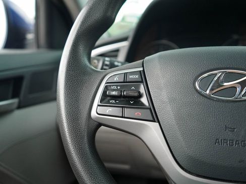Used 2018 Hyundai Elantra SEL FWD image 27