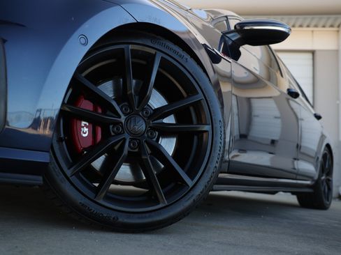 Used 2018 Volkswagen GTI Autobahn FWD image 24