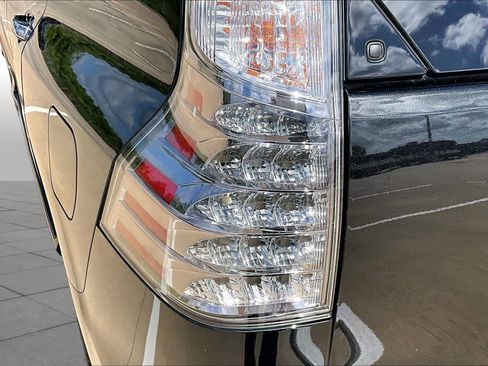 Used 2023 Lexus GX 460 Premium w/ Premium Package AWD/4WD image 29