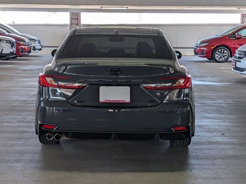 Used 2025 Toyota Camry SE w/ Convenience Package FWD image 7
