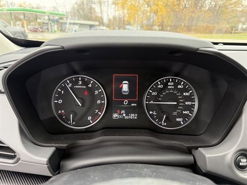 Used 2024 Subaru Crosstrek 2.0i Premium image 23