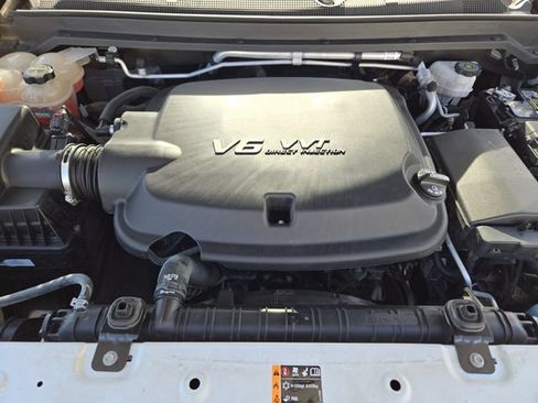 Used 2021 Chevrolet Colorado LT RWD image 29