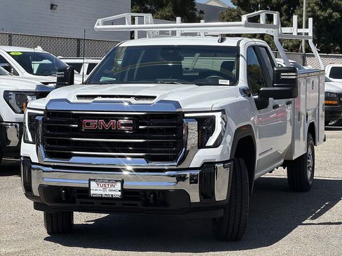 New 2026 GMC Sierra 2500 Pro w/ Convenience Package AWD/4WD image 3