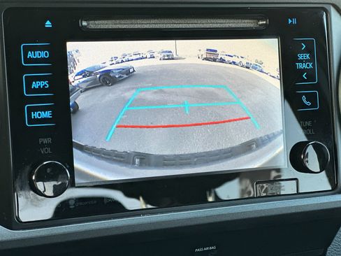 Used 2019 Toyota Tacoma 2WD Double Cab image 19