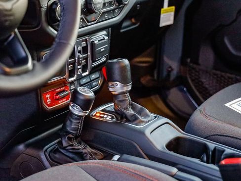 New 2026 Jeep Wrangler Unlimited Rubicon image 24