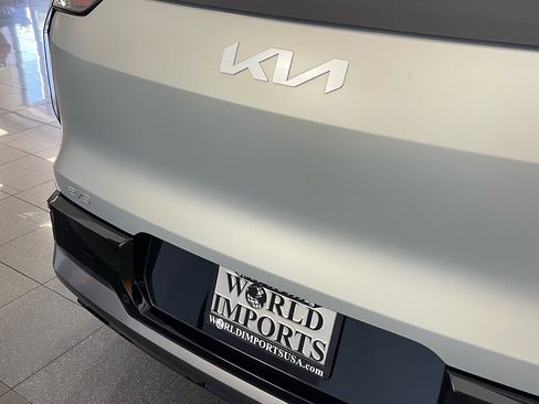 Used 2024 Kia EV9 GT-Line image 19