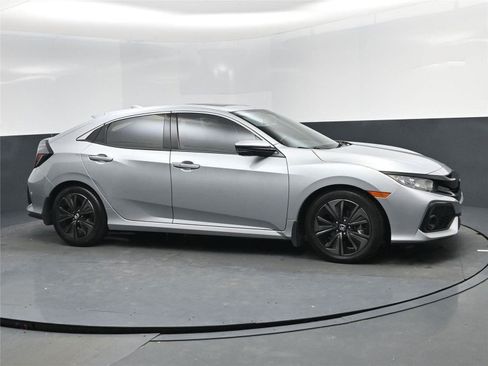 Used 2017 Honda Civic EX-L image 2