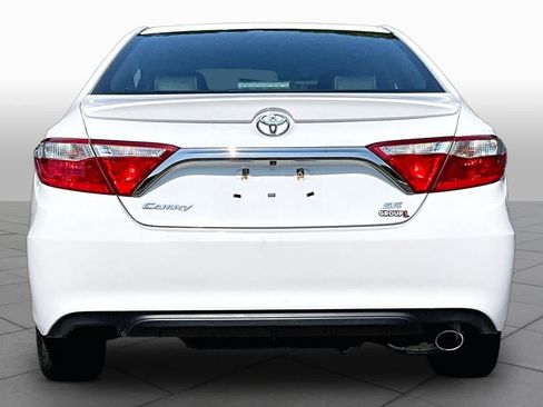 Certified 2017 Toyota Camry SE FWD image 5