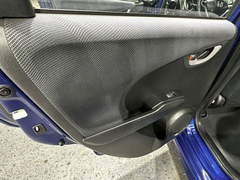 Used 2010 Honda Fit Sport image 28
