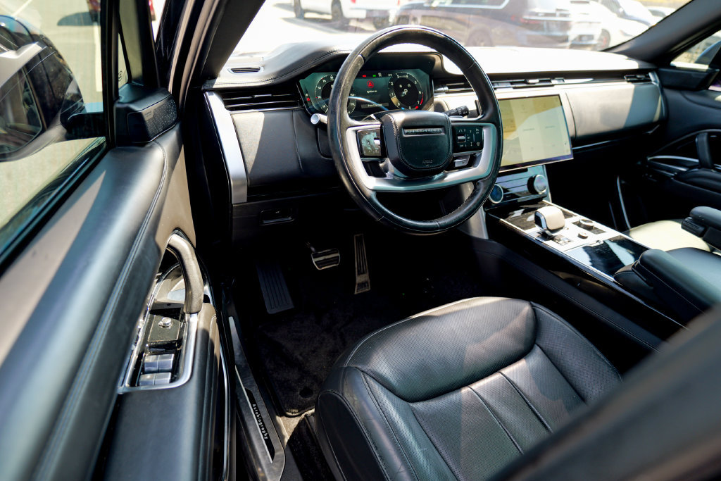 Used 2023 Land Rover Range Rover Autobiography AWD/4WD image 15