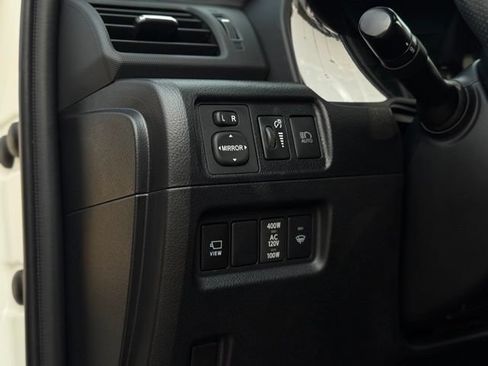 Used 2023 Toyota 4Runner TRD Off-Road Premium w/ Off Road Premium Plus Package AWD/4WD image 13