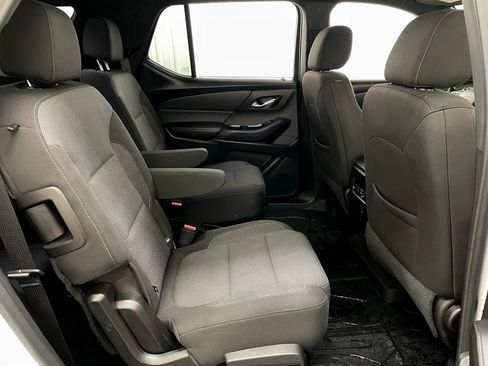 Certified 2022 Chevrolet Traverse LT image 42