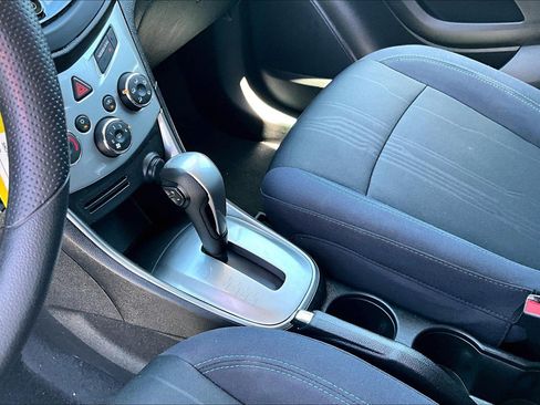 Used 2016 Chevrolet Trax LT AWD/4WD image 13