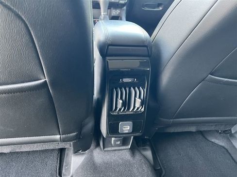 Used 2022 Jeep Compass Latitude image 32