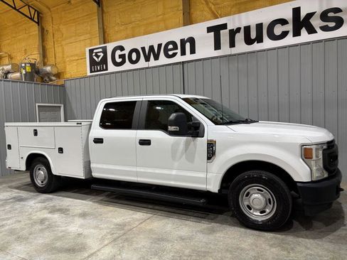 Used 2022 Ford F250 XL w/ Power Equipment Group image 3