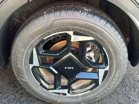 New 2026 Kia Sportage EX w/ EX Panoramic Sunroof Package image 25