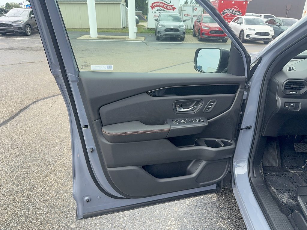 New 2026 Honda Pilot TrailSport image 12