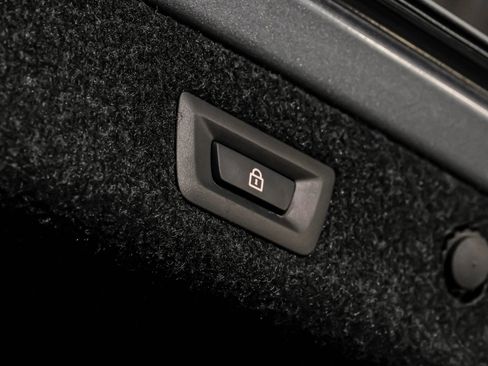 Used 2017 BMW 540i RWD image 60