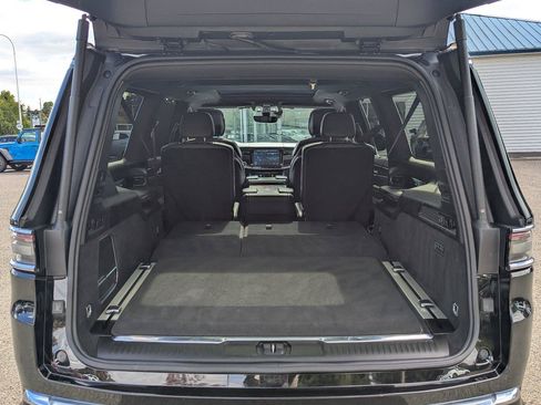 Used 2024 Jeep Grand Wagoneer L 4WD image 42