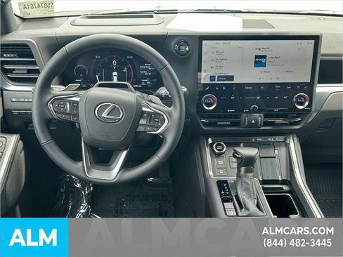 Used 2026 Lexus GX 550 w/ Accessory Package (2T) AWD/4WD image 27